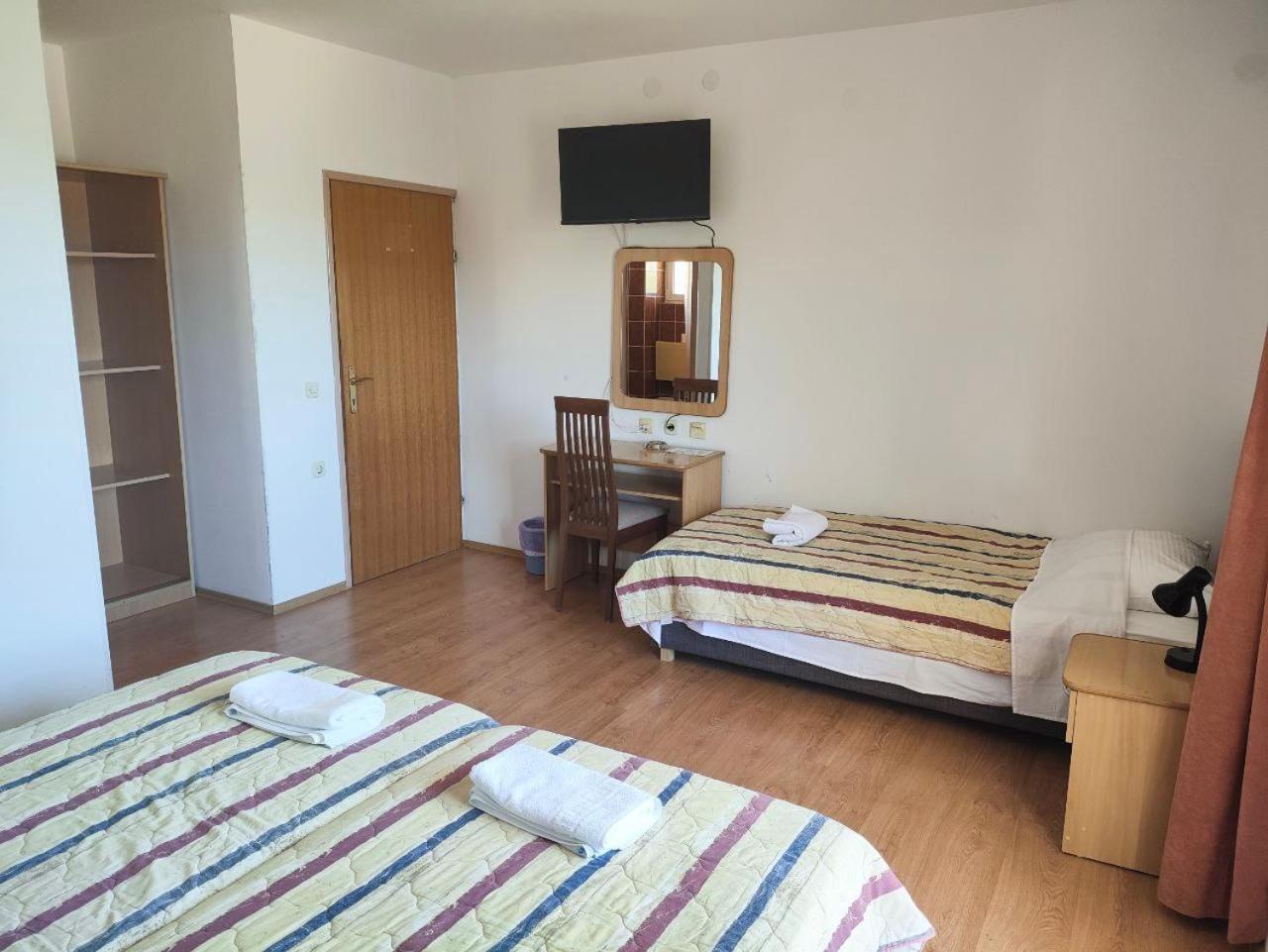 Tonino Apartments Pag Town Kültér fotó